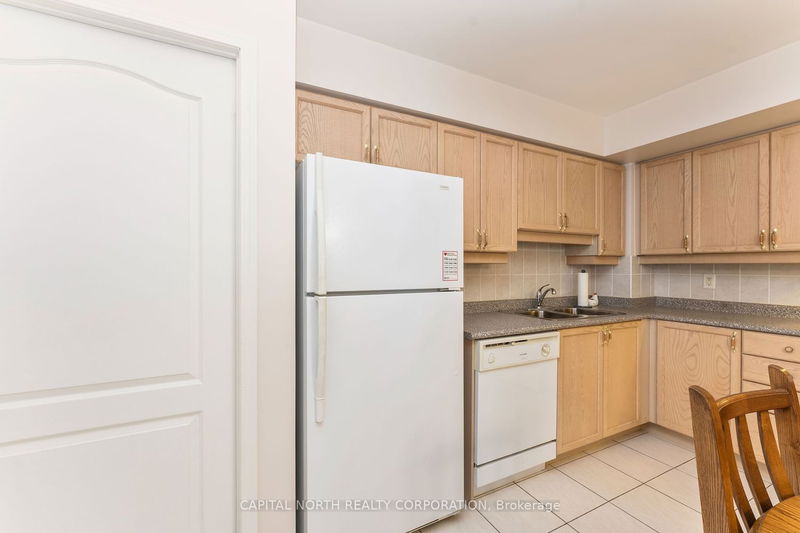  303 - 2500 Rutherford Rd  Vaughan, L4K 5N7 | Image 18