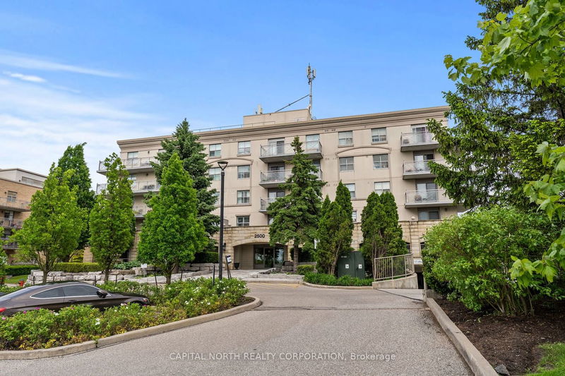  303 - 2500 Rutherford Rd  Vaughan, L4K 5N7 | Image 2