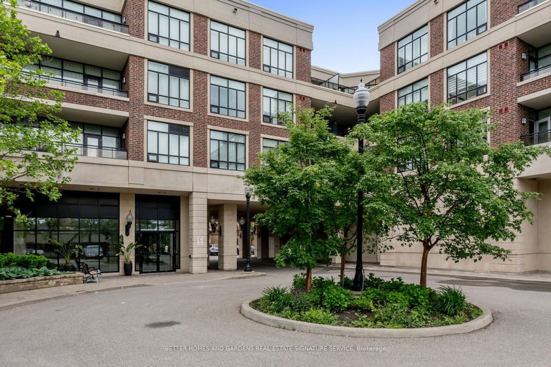 home for lease on 306-2396 Major Mackenzie Drive W
