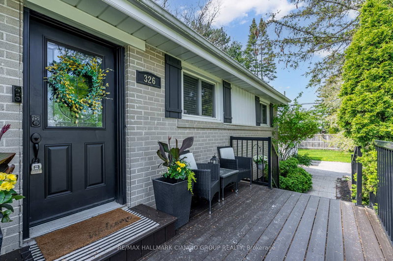 326 Rupert Ave, Whitchurch-Stouffville, L4A 1C9 | Image 2