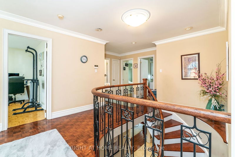 277 Oxford St  Richmond Hill, L4C 7V8 | Image 18