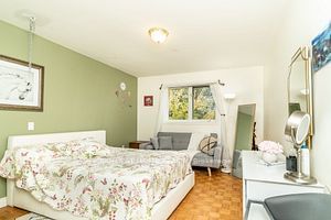 277 Oxford St  Richmond Hill, L4C 7V8 | Image 24