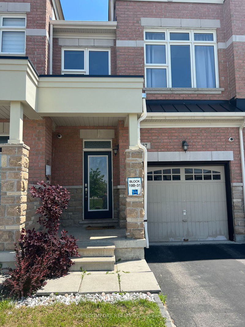home for lease on 27 Upper Greensborough Drive
