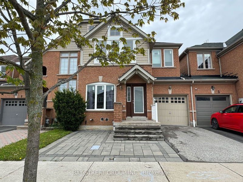 home for lease on 7 Vandervoort Drive