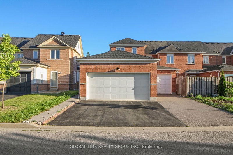 home for sale on 500 Bur Oak Avenue
