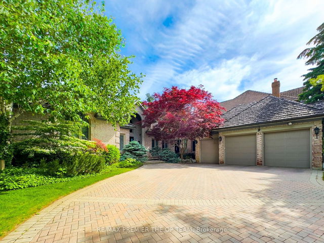83 LONGVIEW Crescent
