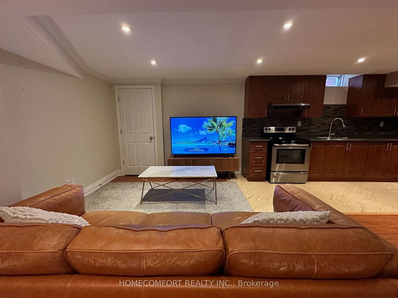 home for lease on 165 Edward Jeffreys Avenue