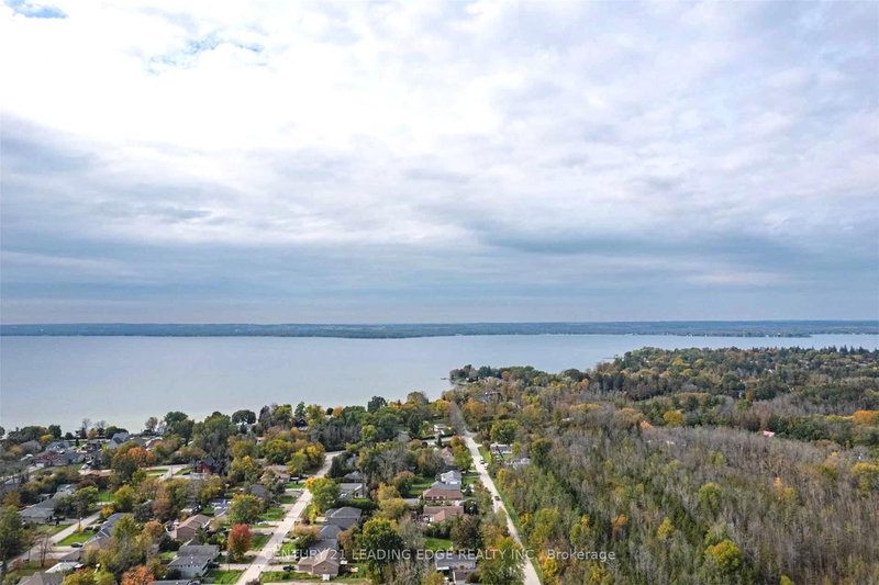 237 Boyers Rd, Georgina, L4P 3C8 | Image 3