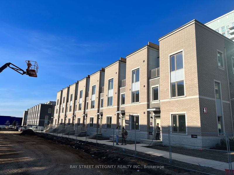 home for lease on 116-30 Almond Blossom Mews