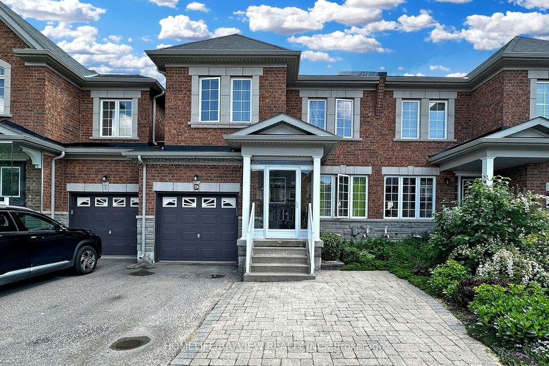 home for sale on 9 Westcliffe Crescent