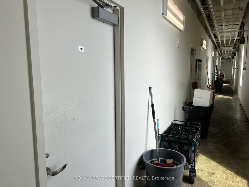 243 - 7181 Yonge St, Markham, L3T 0C7 | Image 3