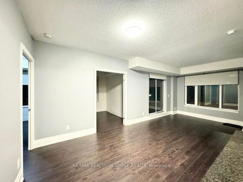 home for lease on 216-131 Upper Duke Crescent