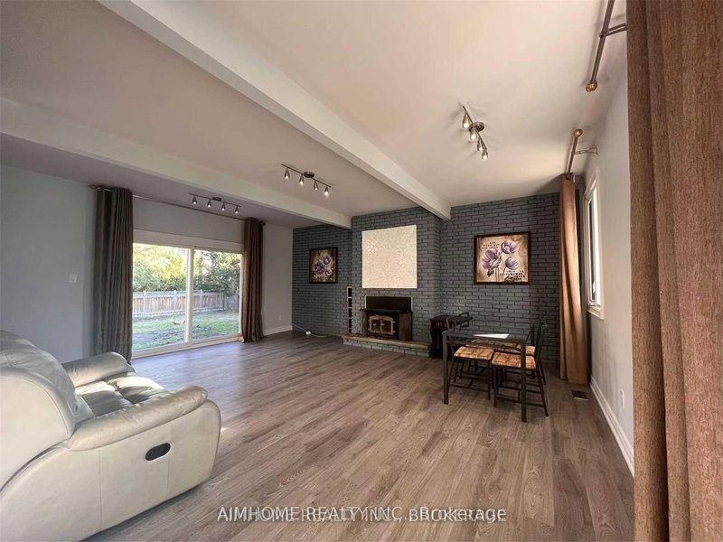 344 Steeles Ave E, Markham, L3T 1A8 | Image 3