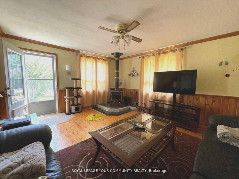 56 Sylvan Cres, Richmond Hill, L4E 3A1 | Image 3