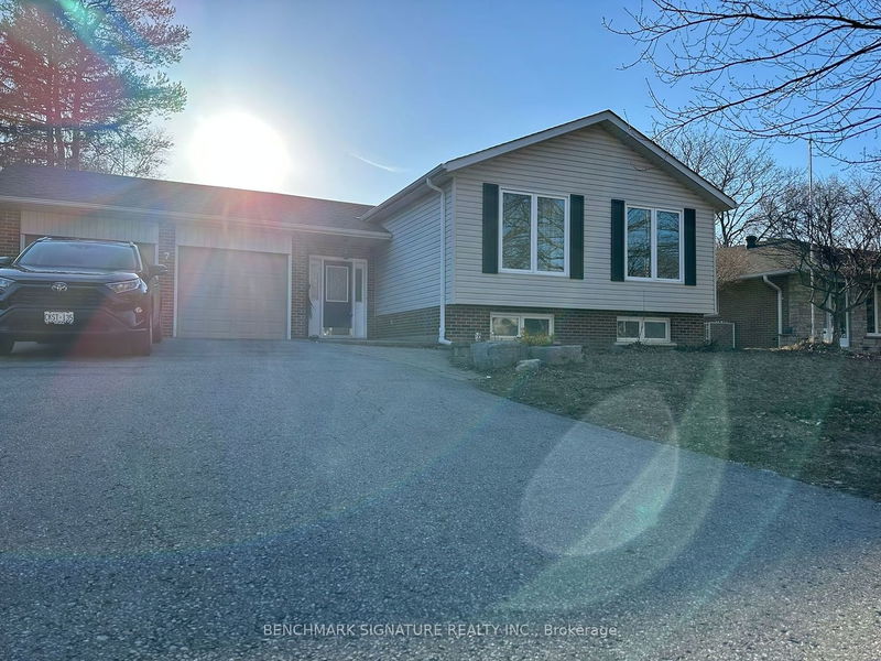 home for lease on 7 Southdale (Upper) Drive
