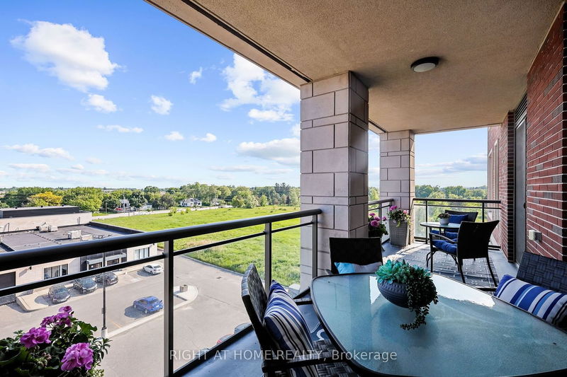  522 - 25 Baker Hill Blvd  Whitchurch-Stouffville, L4A 1P8 | Image 32