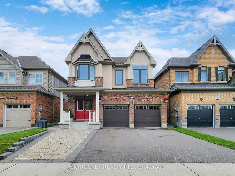 15 Chessington Ave  East Gwillimbury, L0G 1R0 | Image 1