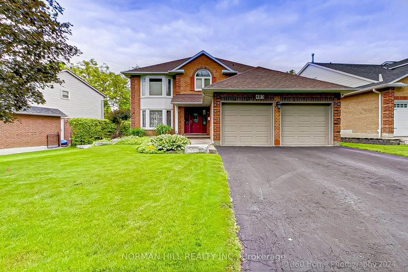 483 Alex Doner Dr, Newmarket, L3X 1C3 | Image 2