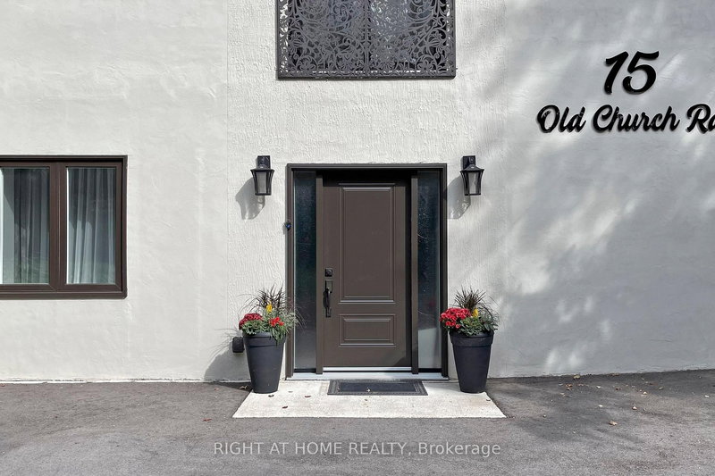 15 Old Church Rd, King, L7B 1K4 | Image 2