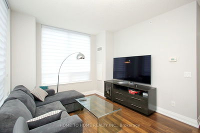 Unit 512 — 85 North Park Rd, Vaughan - Beverley Glen image-0-4