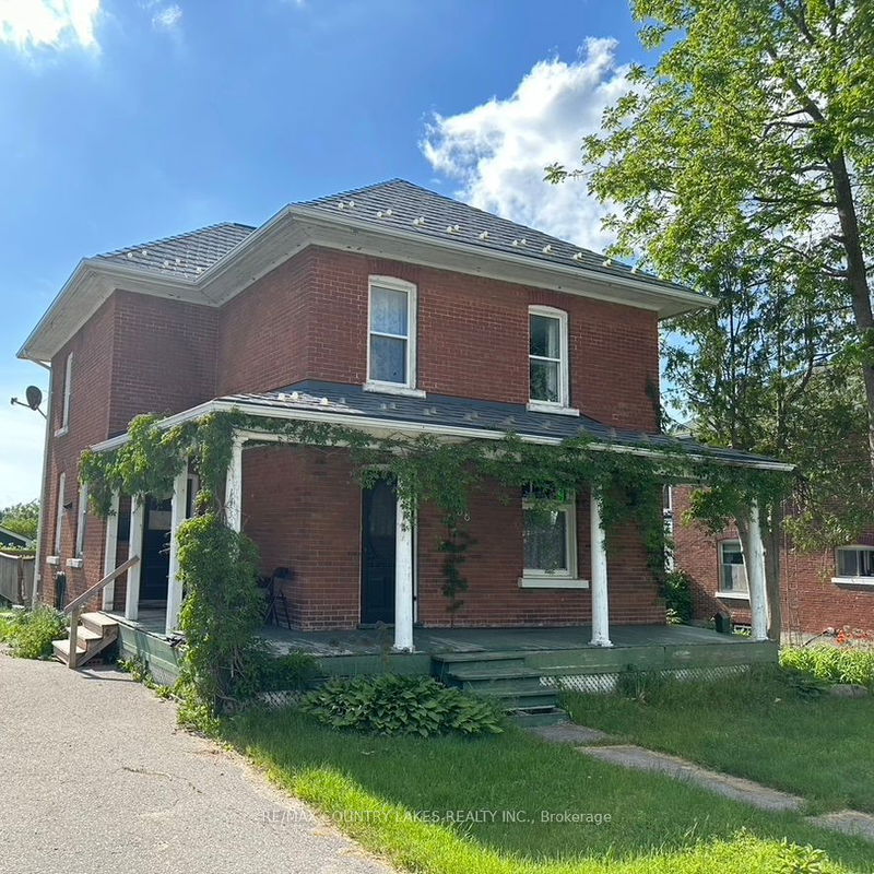 home for lease on 438 Osborne Street