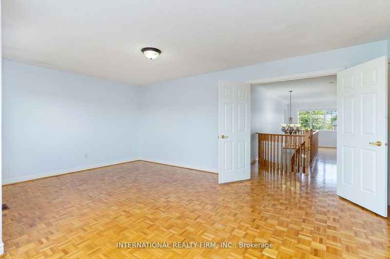 12 Giotto Cres  Vaughan, L6A 3N7 | Image 13