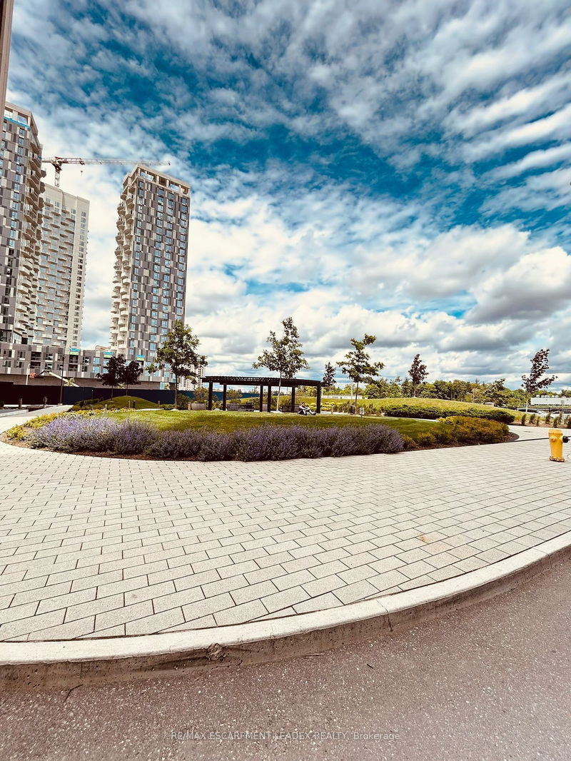 home for sale on 102-9075 Jane Street