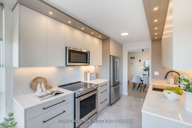 home for sale on 707-110 Promenade Circle
