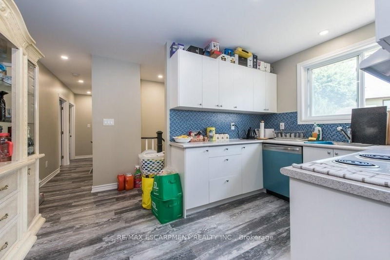 19 George St  Richmond Hill, L4E 2V7 | Image 11