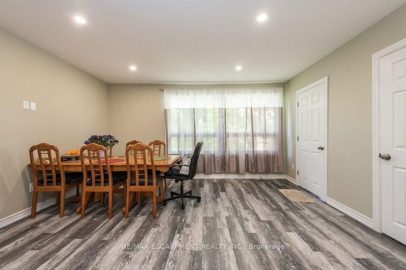 19 George St  Richmond Hill, L4E 2V7 | Image 9