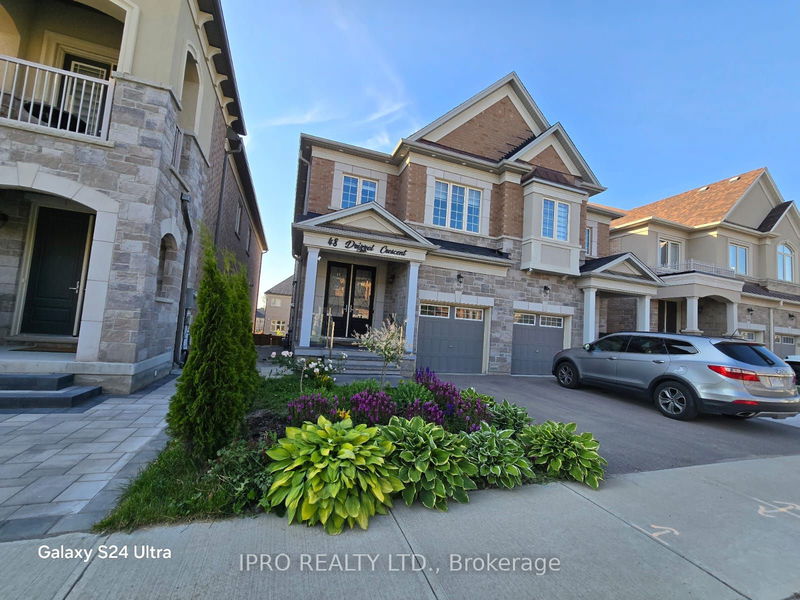 home for lease on 48 Drizzel Crescent