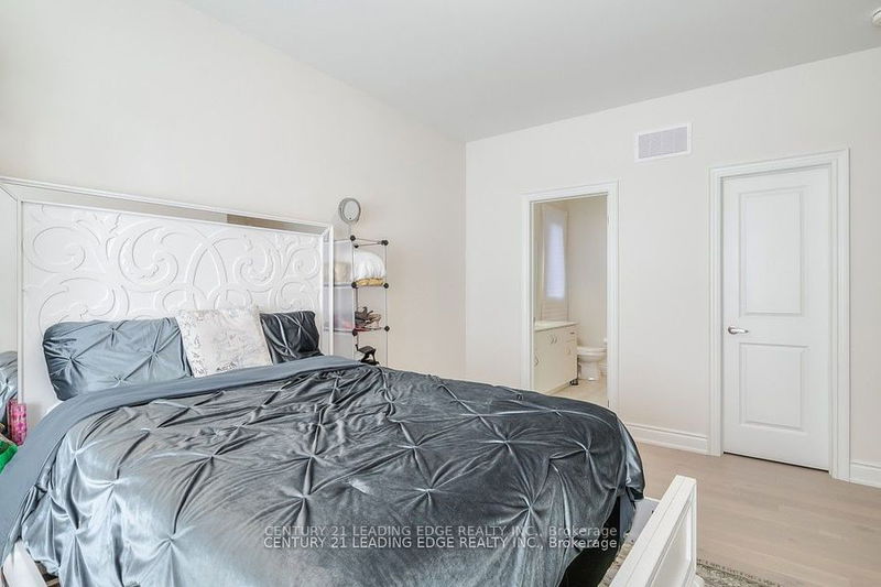 77 Terravista Cres  Vaughan, L4H 5K3 | Image 12