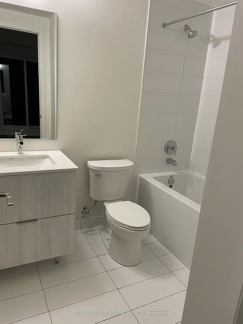 TH 1235 - 10 David Eyer Rd, Richmond Hill, L4S 1M4 | Image 3