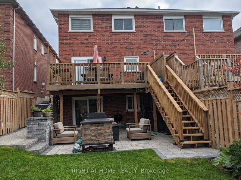 53 Primeau Dr, Aurora, L4G 6Z3 | Image 2