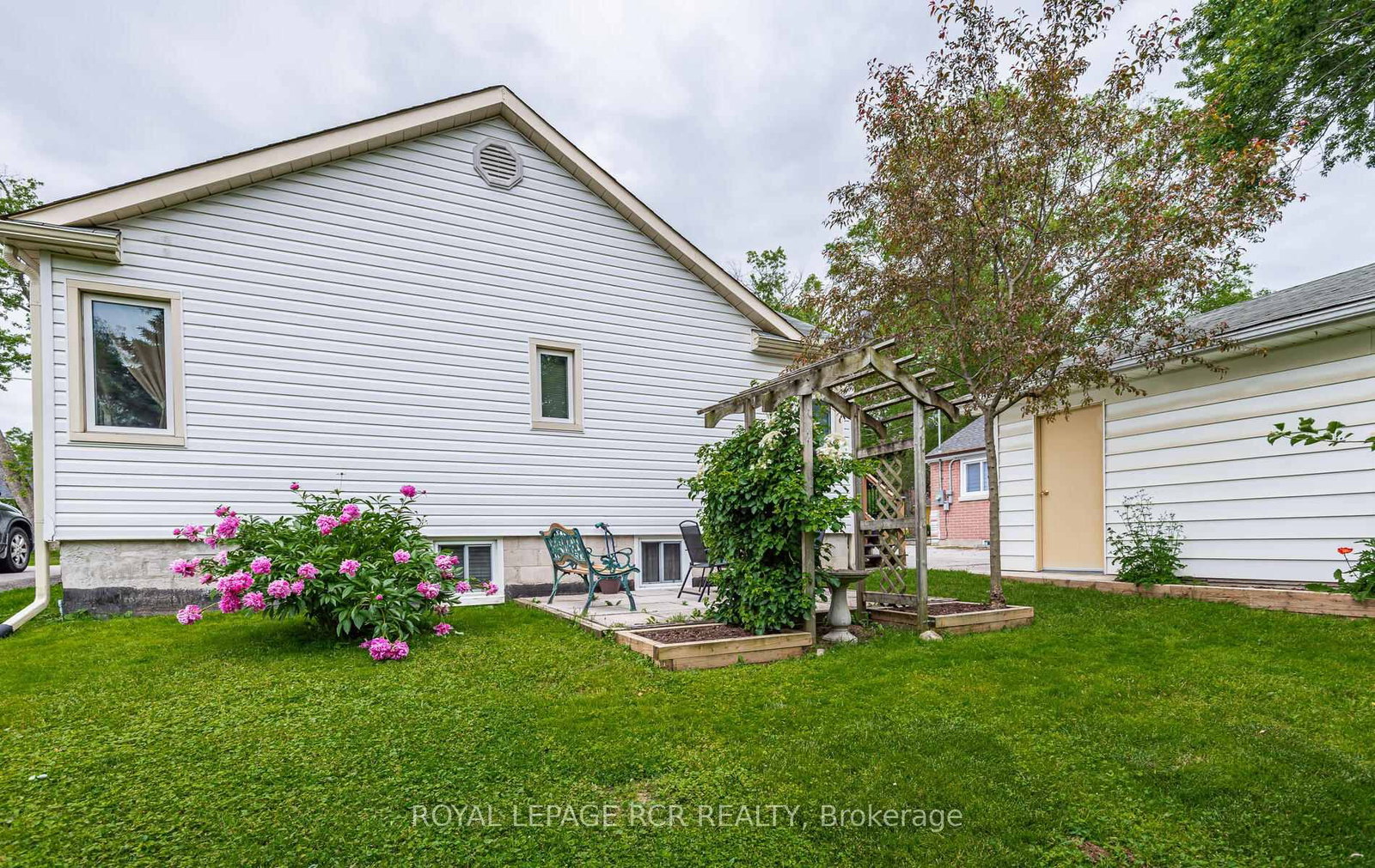 Listing Image 22