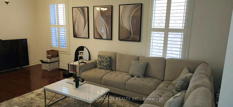 73 Eakin Mill Rd, Markham, L6E 1N9 | Image 3