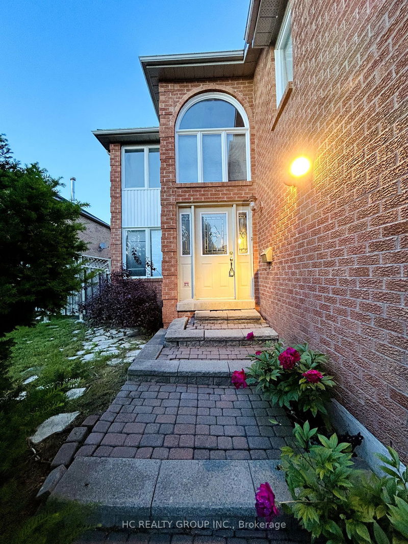 home for lease on 33 Westmoreland Court