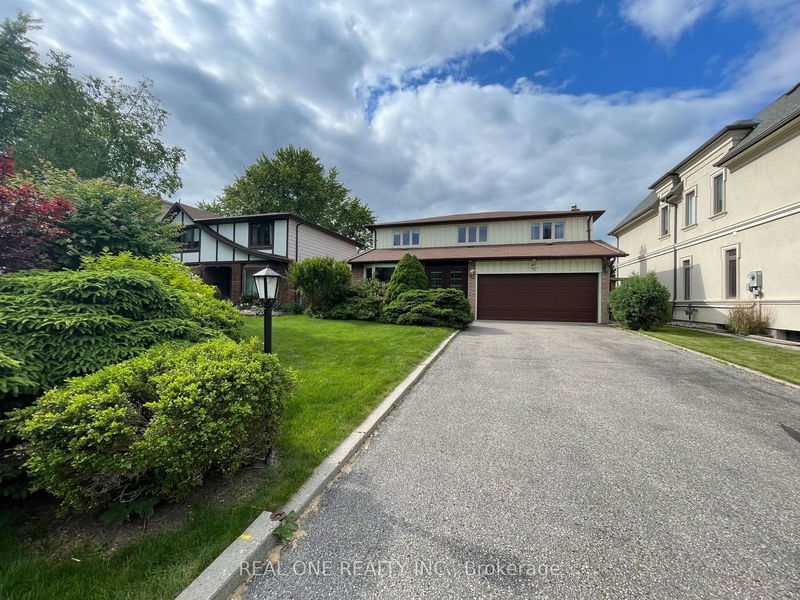 home for lease on 32 Summerfeldt Crescent