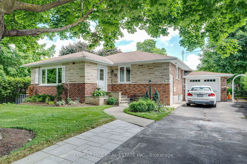 home for lease on 57 Roxborough Road