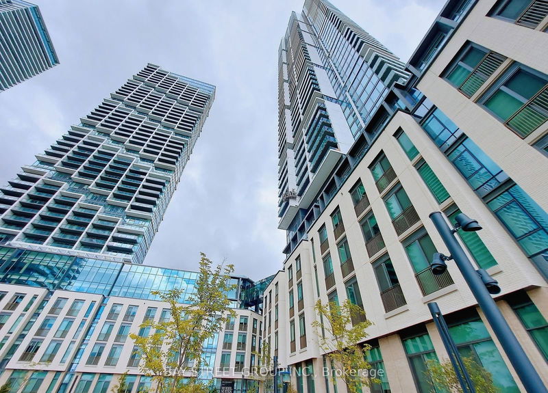 home for lease on 1102-7890 Jane Street