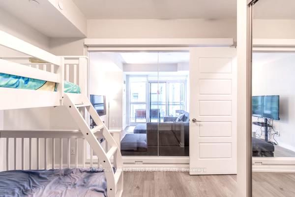 Room2