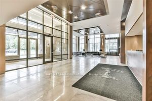 home for lease on 811-18 Uptown Drive