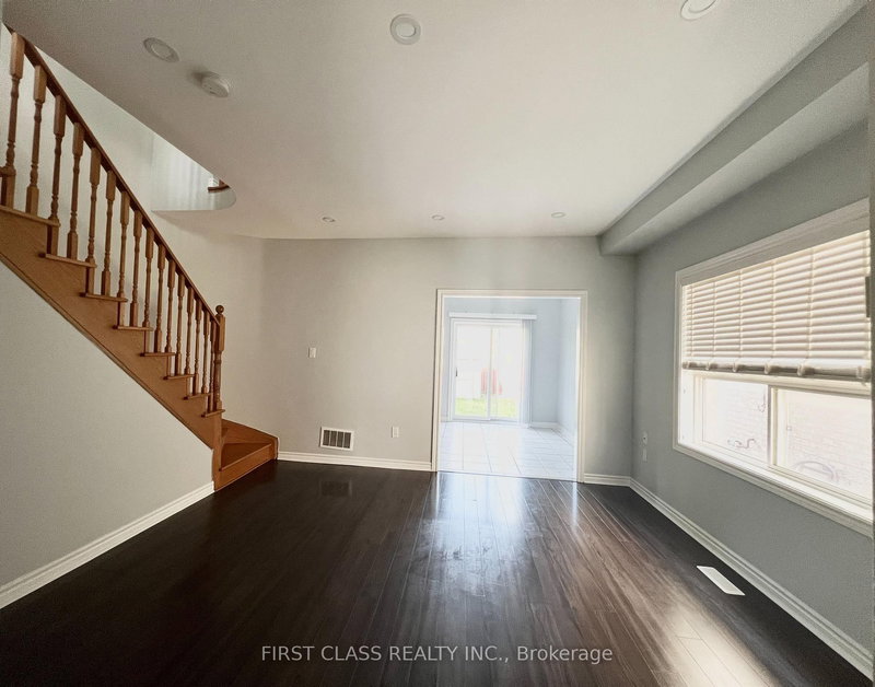 30 Abdus Salam St, Vaughan, L6A 3A8 | Image 3