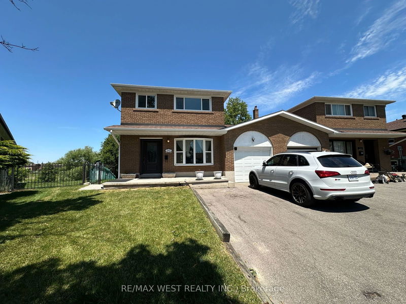 home for lease on Upper-152 Rainbow Drive
