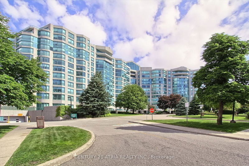 home for sale on 1011-7905 Bayview Avenue