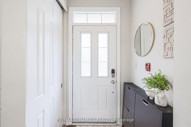 51 - 8 Brighton Pl, Vaughan, L4J 0E3 | Image 3