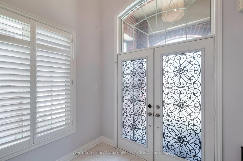 18 Manila Ave W, Markham, L6C 0W1 | Image 3