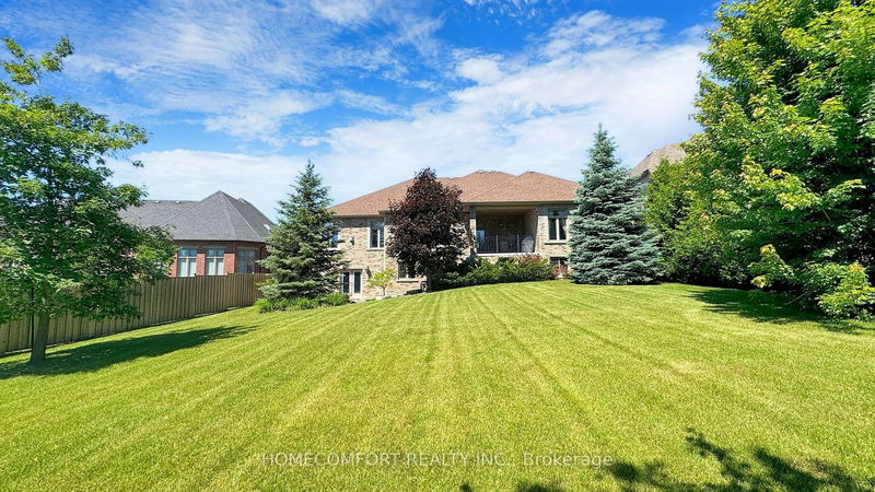 11 Macleod Estate Crt  Richmond Hill, L4E 0B1 | Image 32