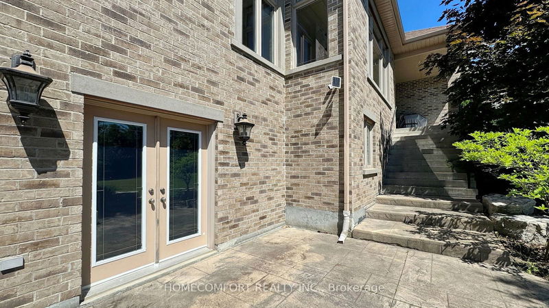 11 Macleod Estate Crt  Richmond Hill, L4E 0B1 | Image 33