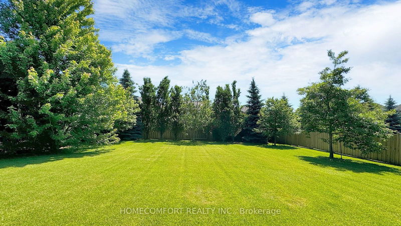 11 Macleod Estate Crt  Richmond Hill, L4E 0B1 | Image 34